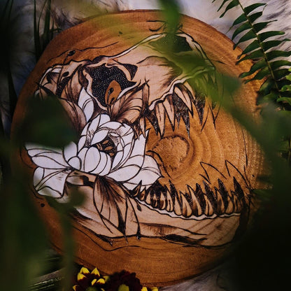 Pyrogravure sur bois "Dino"